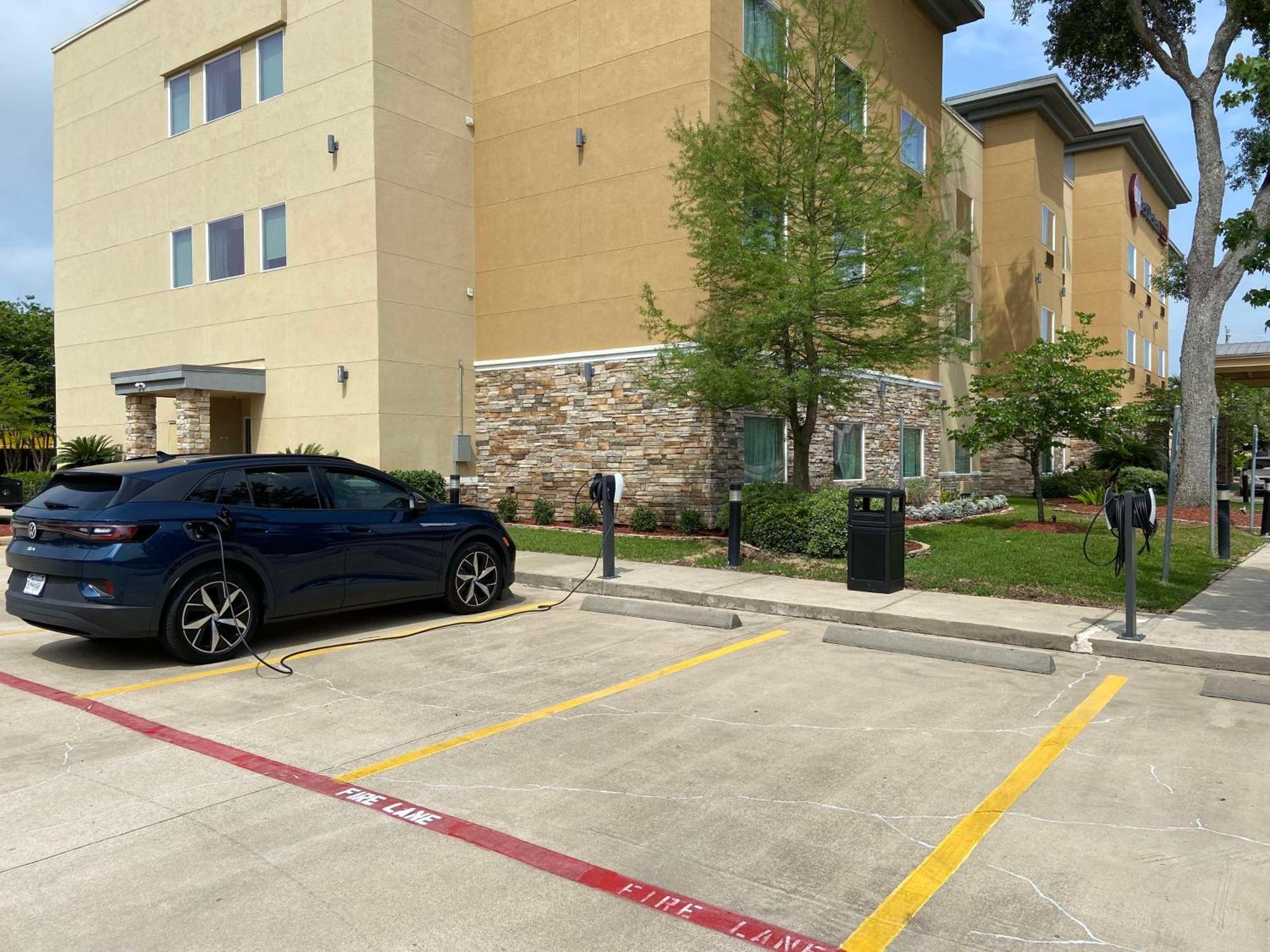 Best Western Plus Lake Jackson Inn & Suites Extérieur photo